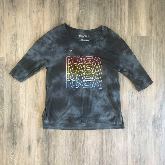 NASA T Shirt - ** 3/$20 ** - Picture 1 of 2